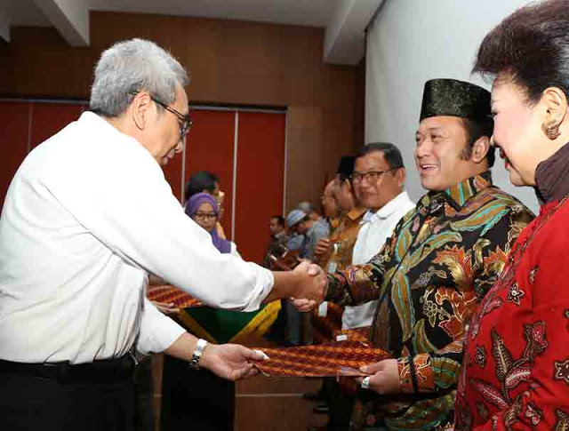 Bupati Lamsel Terima Hibah dari Kementerian PU dan Perumahan Rakyat