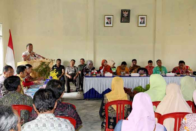 Walikota Pairin Janji akan Rajin Sambangi Kelurahan