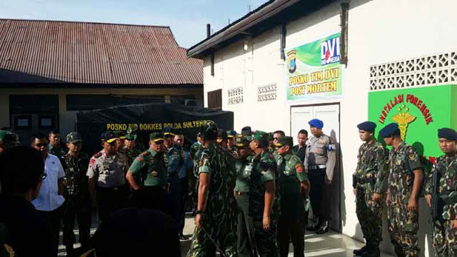 Panglima TNI Tinjau Lokasi Jatuhnya Helly Bell 412 EP di Poso