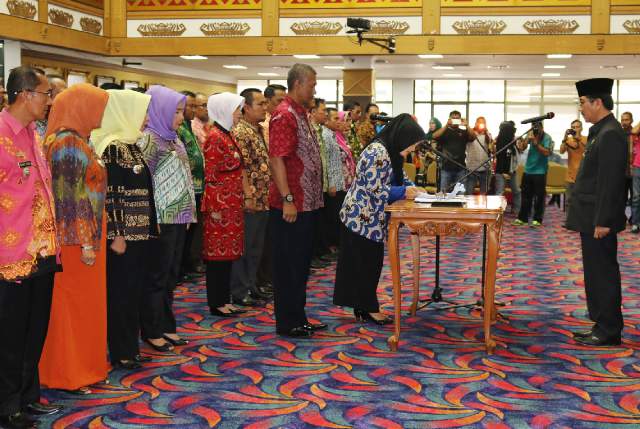 92 Pejabat Eselon III dan IV Pemprov Lampung Dilantik