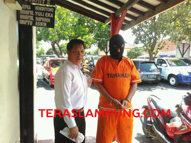 Satpam Karaoke Dwipa Tertangkap Basah saat Lempar Kotak Korek Api Berisi Sabu