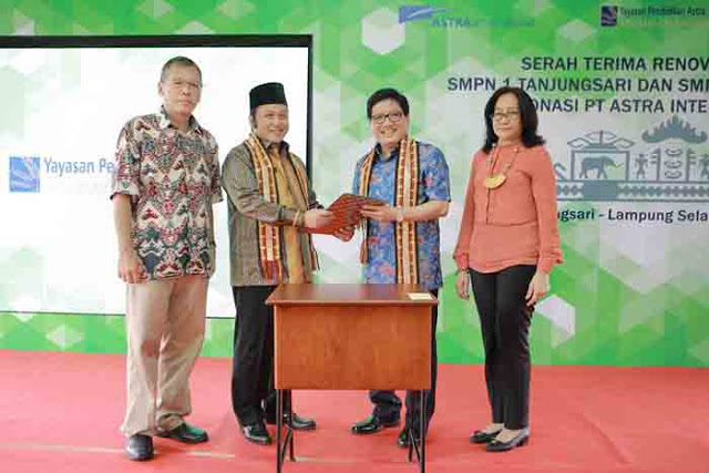 PT Astra Serahkan 50 Sekolah di Sejumlah Daerah Indonesia