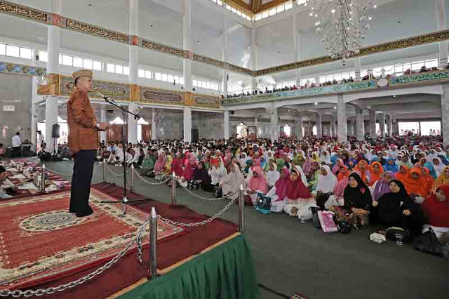 Tablig Akbar HUT Lampung Dihadiri Ribuan Jamaah
