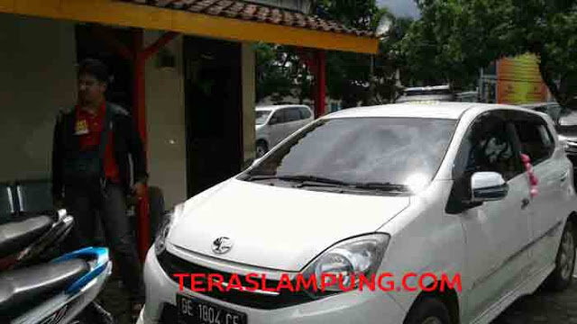 Penggerebekan Terduga Pengedar Narkoba, Petugas Sita Toyota Agya dan Honda Civic