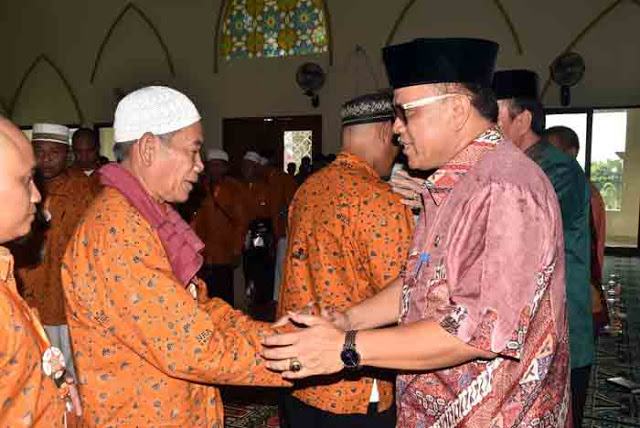 Jamaah Umrah Lampung Utara Disambut Sekab di Islamic Center