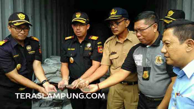 Bea Cukai Bandarlampung Gagalkan Ekspor 14 Ton Pasir Timah Ilegal Senilai Rp 2,1 Miliar
