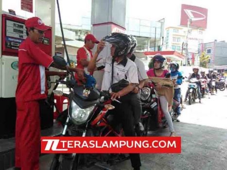 Pemerintah Diingatkan untuk Tidak Main-main dengan Harga BBM
