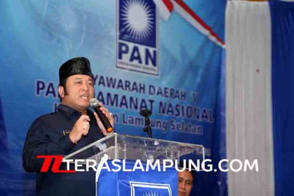Zainudin: Kader PAN Lamsel Harus Mampu Raih 12 Kursi DPRD