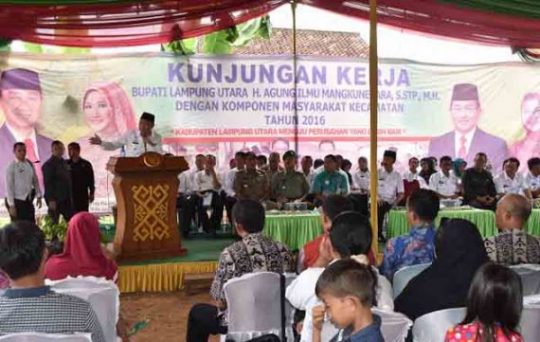 Bupati Lampura Mengaku Punya Perhatian Besar terhadap Kecamatan Abung Selatan