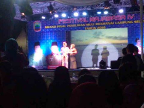 Final Muli-Mekhanai, Ribuan Warga Padati Kawasan Wisata Kuliner Kalianda