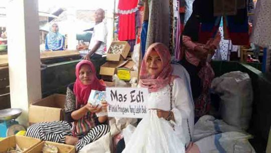 Pilkada Pringsewu, Mas Edi Rajin Sosialisasi di Pasar dan Kawasan “Rest Area”