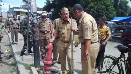 Sidak di Bandarjaya Plaza, Bupati Mustafa Mengecek Drainase dan Tempat Parkir