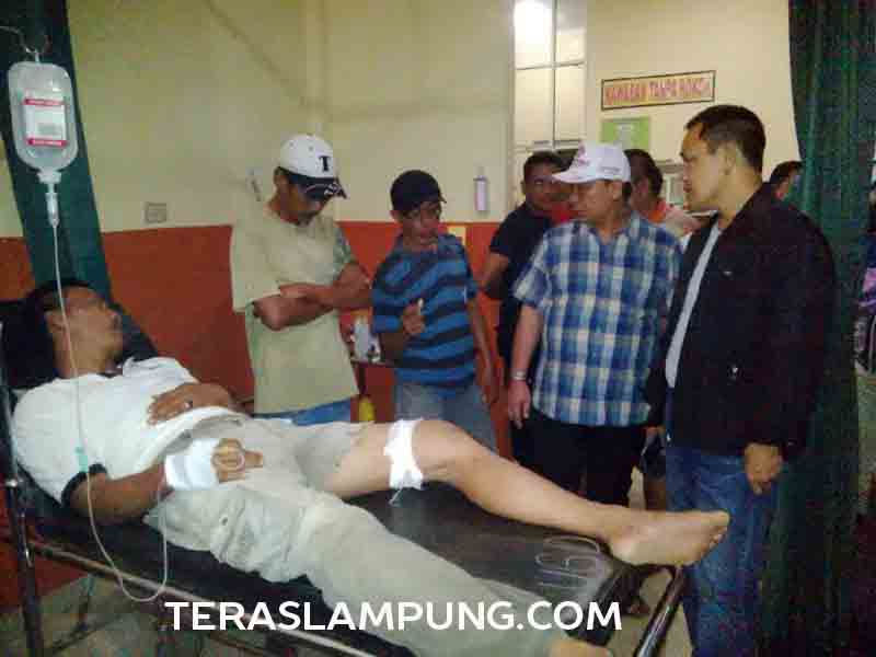 Video: Kapolres Lampura Jenguk Korban Penembakan Bripka MAW