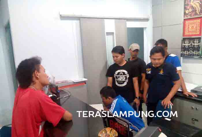 Tiga Pembobol Mesin ATM BRI Kotabumi Jalan Santai Saat akan Ditangkap