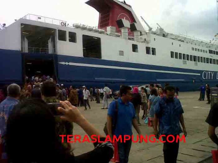 Pelayaran Perdana Tol Laut Pelabuhan Panjang – Tanjung Priok Diresmikan