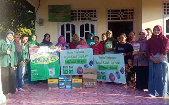 Kereeen… Mahasiswa Unila Sulap Biji Karet Mesuji Jadi Kerupuk Layak Jual