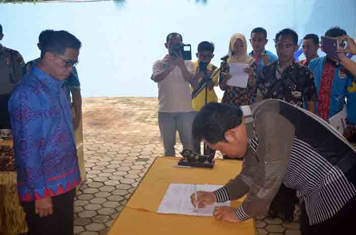 Bupati-Kodim-Polres-Panwaslu Mesuji Tanda Tangani NPHD Pengamanan dan Pengawasan Pilkada