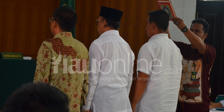 Kasus Suap Pembahasan APBD, KPK Juga Tahan Mantan Ketua DPRD Riau