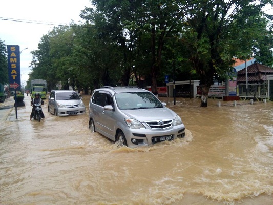 Ini yang Menyebabkan Curah Hujan Tinggi dalam Tiga Hari Terakhir