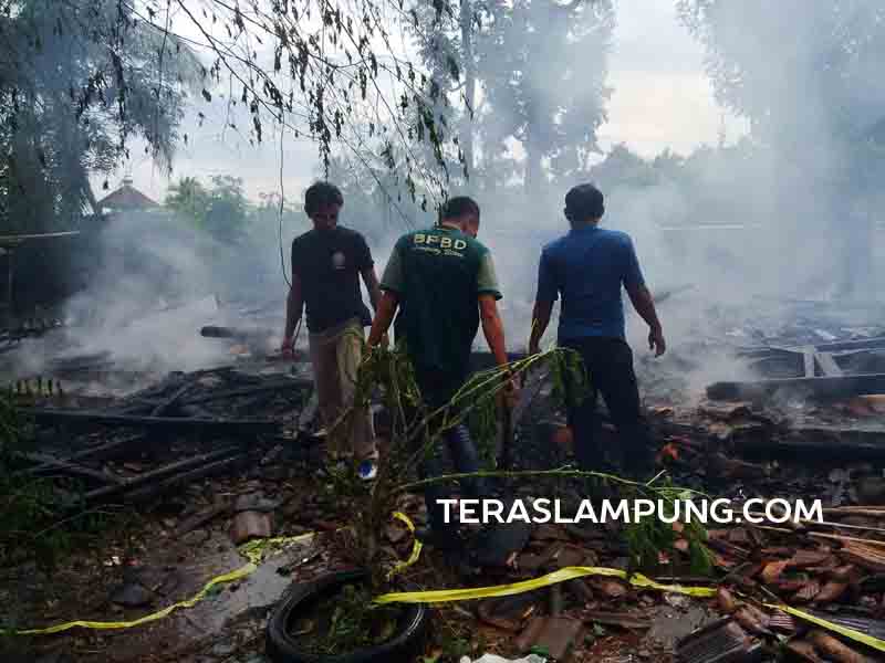 Kebakaran di Kotabumi, Rumah Penjual Batagor Habis Terbakar