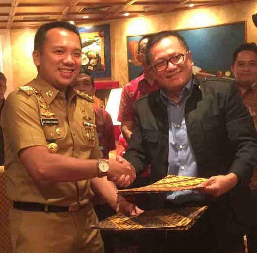 Gubernur Ridho Teken MoU dengan Putera Sampoerna Foundation