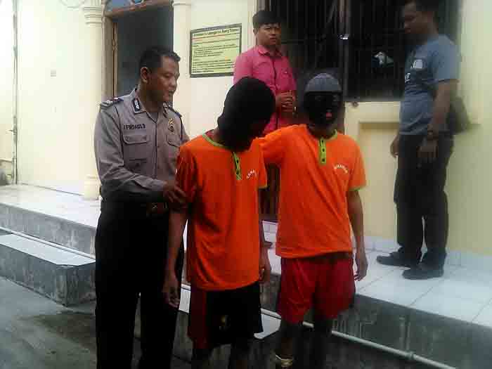 Dua Tersangka Begal Dibekuk Polisi saat Pura-Pura Baca Koran