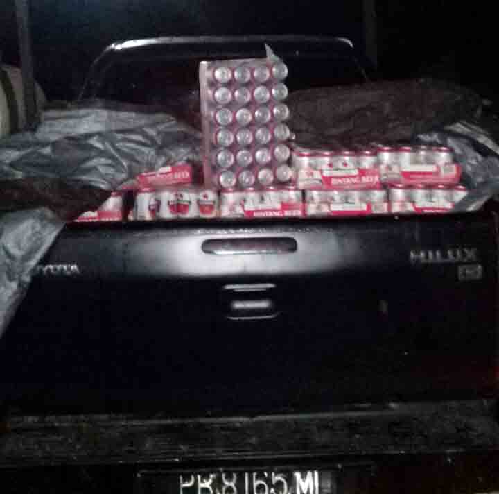 Prajurit Raider 509/Kostrad Gagalkan Penyelundupan Ribuan Botol Miras di Papua