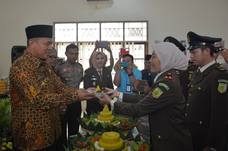 Bupati Mustafa Siap Dukung Program Kejari Lampung Tengah