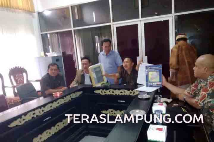 DPRD Minta Pemkab Lampura Dukung Pembentukan Kabupaten Sungkai Bunga Mayang
