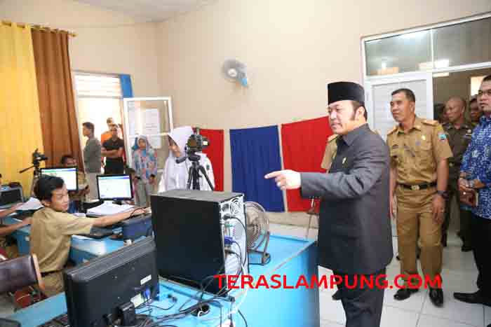 Ditangkap KPK, Ini Profil Lengkap Bupati Lampung Selatan Zainudin Hasan