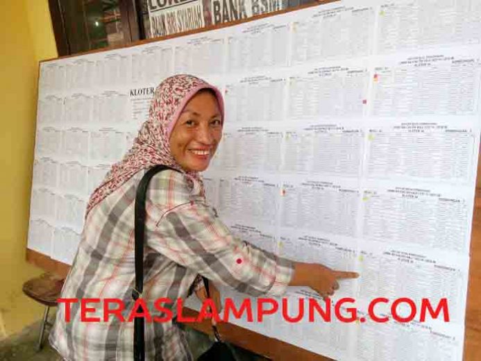 Nenek Dua Cucu Ini Akhirnya Dapat Kepastian Jadwal Berangkat Ibadah Haji