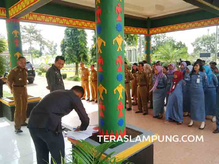 Bupati Lampung Utara Lakukan Sidak di Sejumlah Instansi