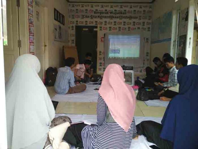 KAMMI Lampung Bedah Pedoman Kesekretariatan