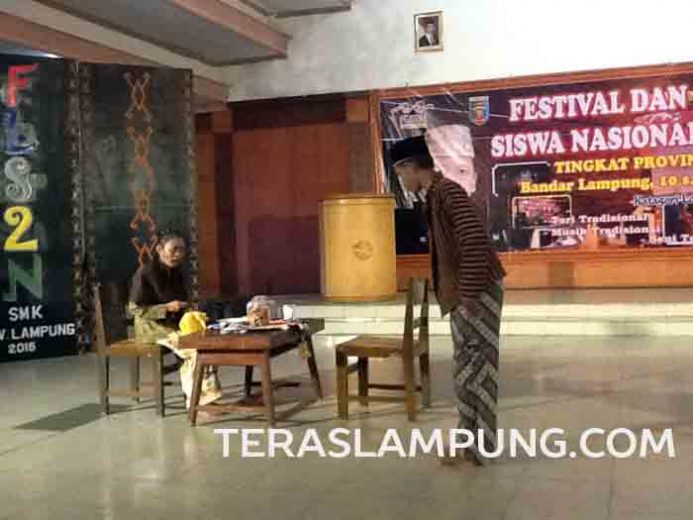 Ini Alasan Juri Memilih Teater SMKN Tulangbawang Tengah Jadi Juara I FLS2N Provinsi Lampung 2016