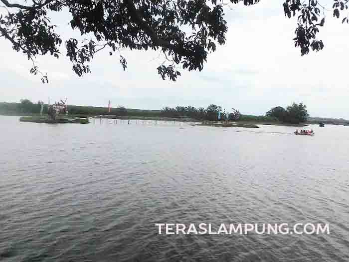 Meski Fasilitas Minim, Pengunjung Nyaman Menikmati Bendungan Tirta Shinta