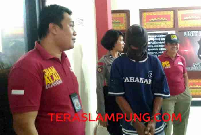 Gila! Selama Tiga Tahun Warga Panjang Ini Cabuli Anak Kandungnya Sendiri