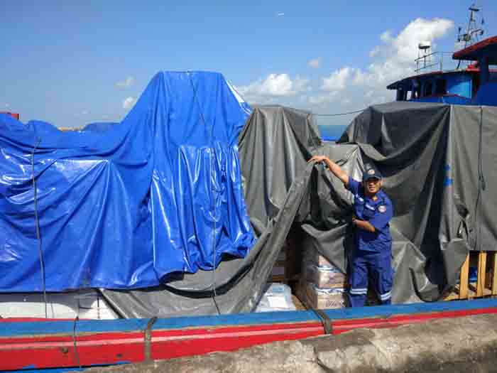 Tim Bakamla Amankan 35 Ton Beras Selundupan dari Singapura