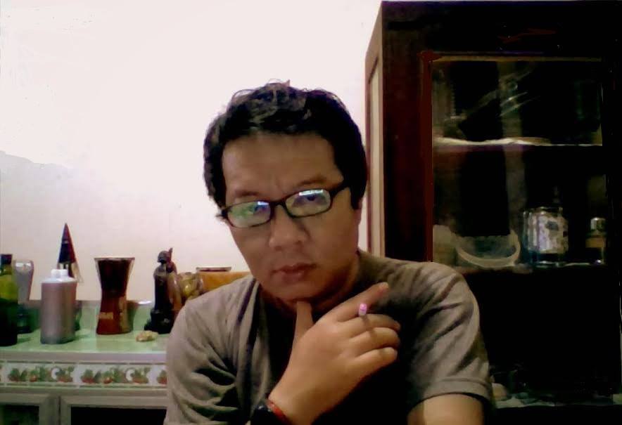 Menampar Bule