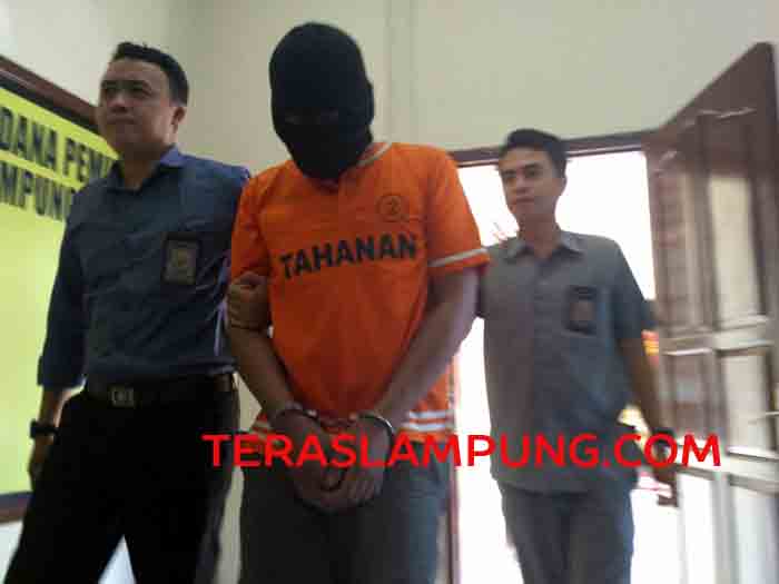 Pencuri Sepeda Motor Ditangkap karena Terpergok Saat Beraksi di depan Toko