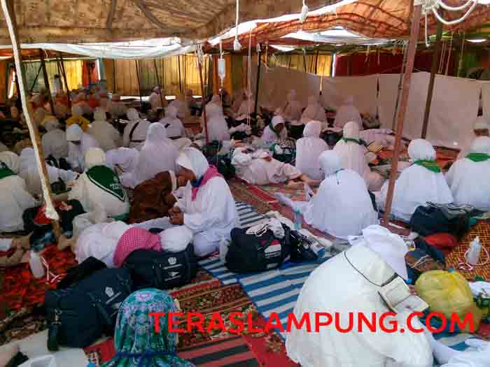 Usai “Mabit” di Musdalifah, Banyak Calon Haji asal Lampung Terserang Flu dan Batuk