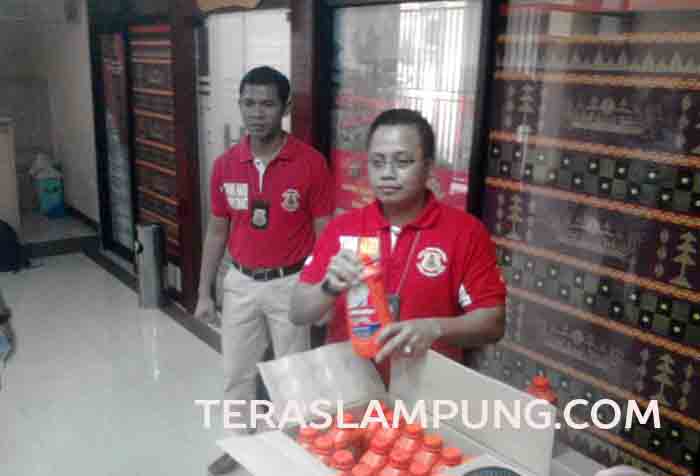 Jual Oli Palsu, Dua Pemilik Toko Suku Cadang Ditetapkan Jadi Tersangka