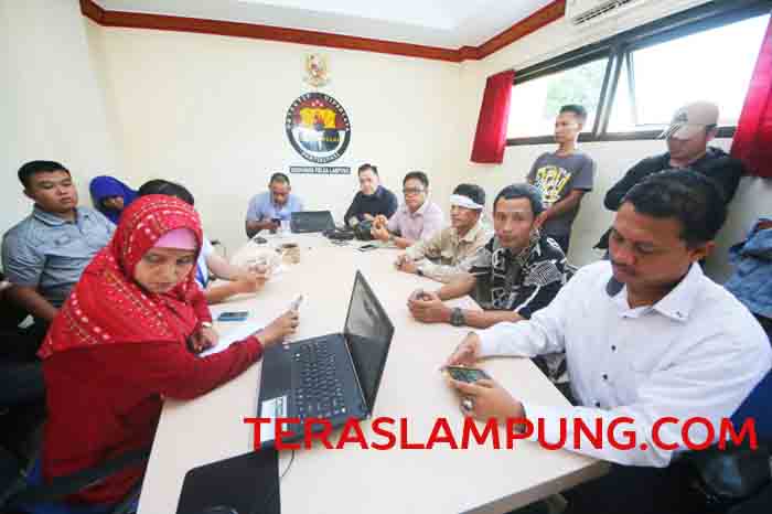 Korban Kerusuhan di Kantor DPD I Golkar Lampung Diiming-Imingi Mobil BMW dan Proyek Miliaran Rupiah