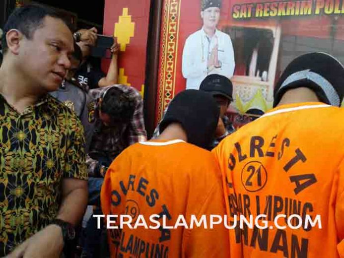 Sejoli Tersangka Jambret Ini Sasarannya Mahasiswi dan Karyawan Bermain HP di Pinggir Jalan