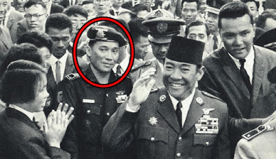 Pengawal Bung Karno-Legenda Sepakbola Indonesia Maulwi Saelan Wafat