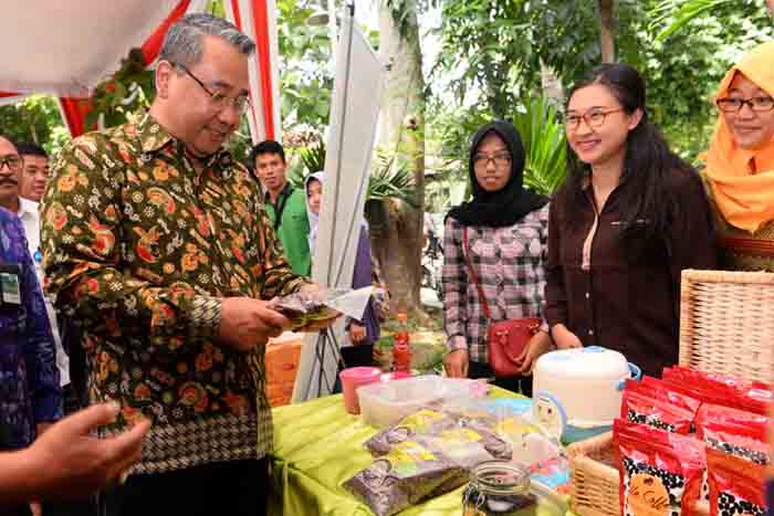 Menteri Desa di Unila: Genjot Kedaulatan Pangan, Kemendes Fokus Pertanian di Desa