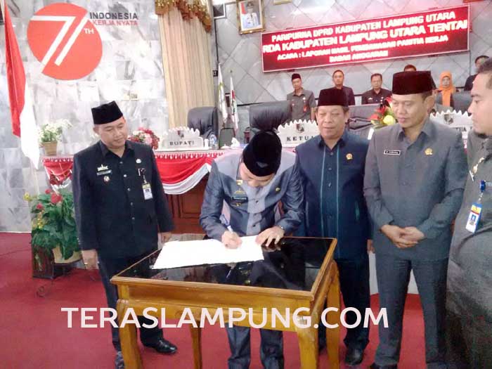 DPRD Lampung Utara Sahkan Perda APBD Perubahan 2016