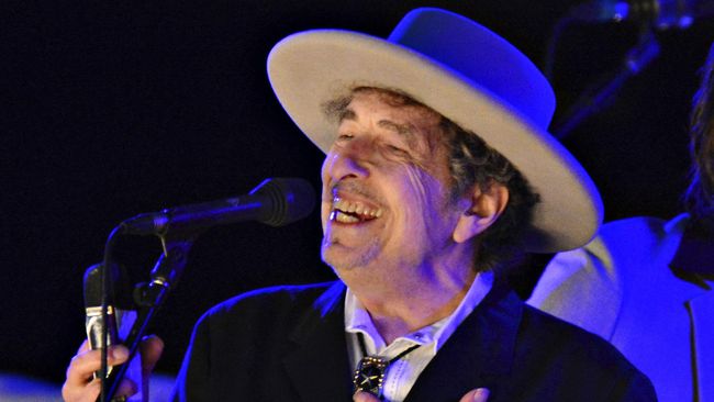 Pemusik Bob Dylan Raih Nobel Sastra 2016
