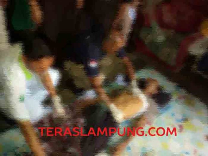 Warga Kali Bening Lampung Utara Ditemukan Tewas Tergantung