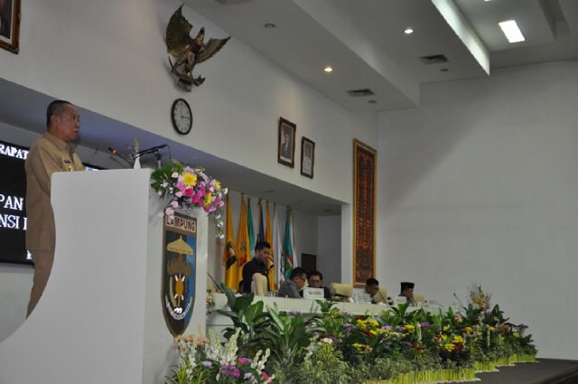 Gubernur Ridho: Perekonomian Lampung pada 2017 Diprediksi Tumbuh 5,2- 5,5 Persen