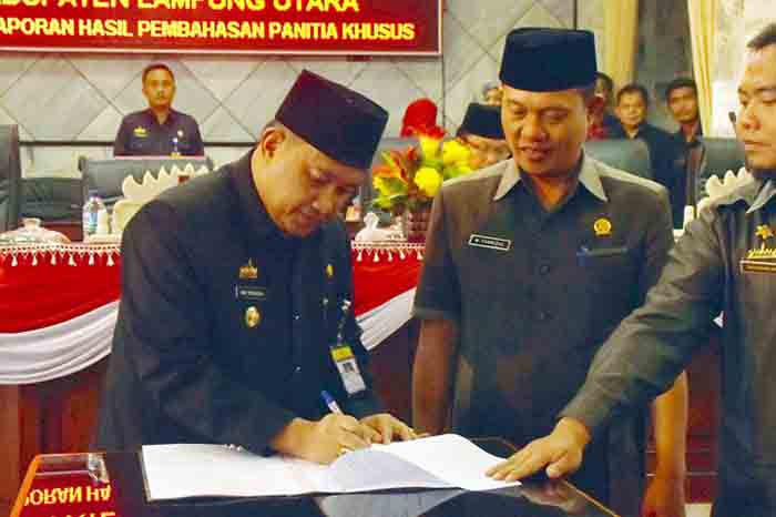 Perda Pembentukan dan Susunan Perangkat Daerah Kabupaten Lampung Utara Akhirnya Disahkan